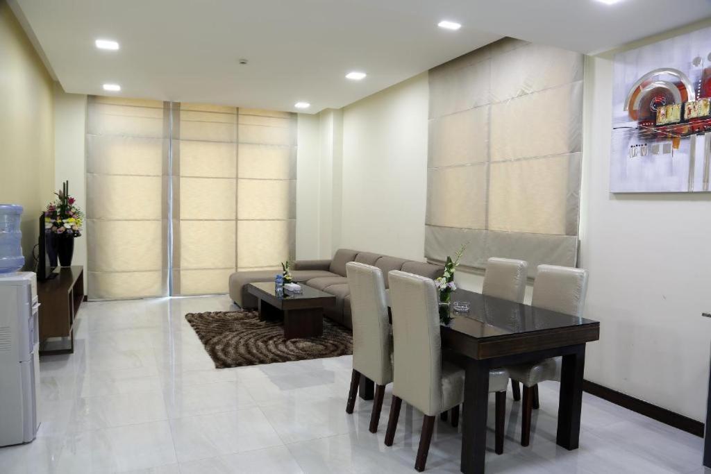 מנאמה Belle Tower Apartments מראה חיצוני תמונה